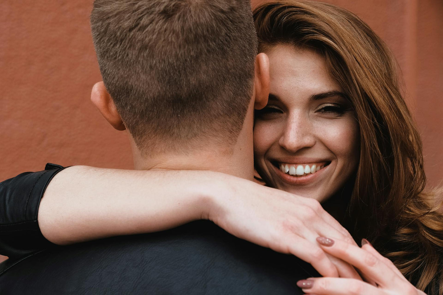 Umgang mit Eifersucht in einer Beziehung: Strategien für mehr Vertrauen💖